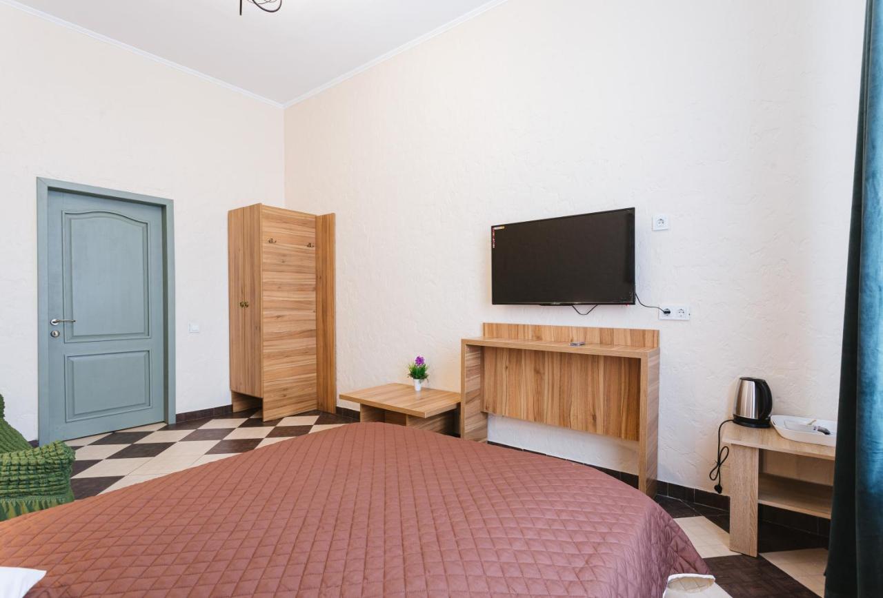 Mini Hotel Non-Stop Kiev Buitenkant foto