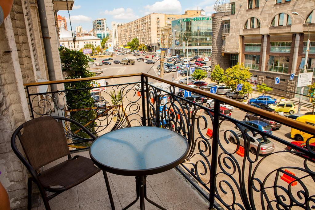 Mini Hotel Non-Stop Kiev Buitenkant foto
