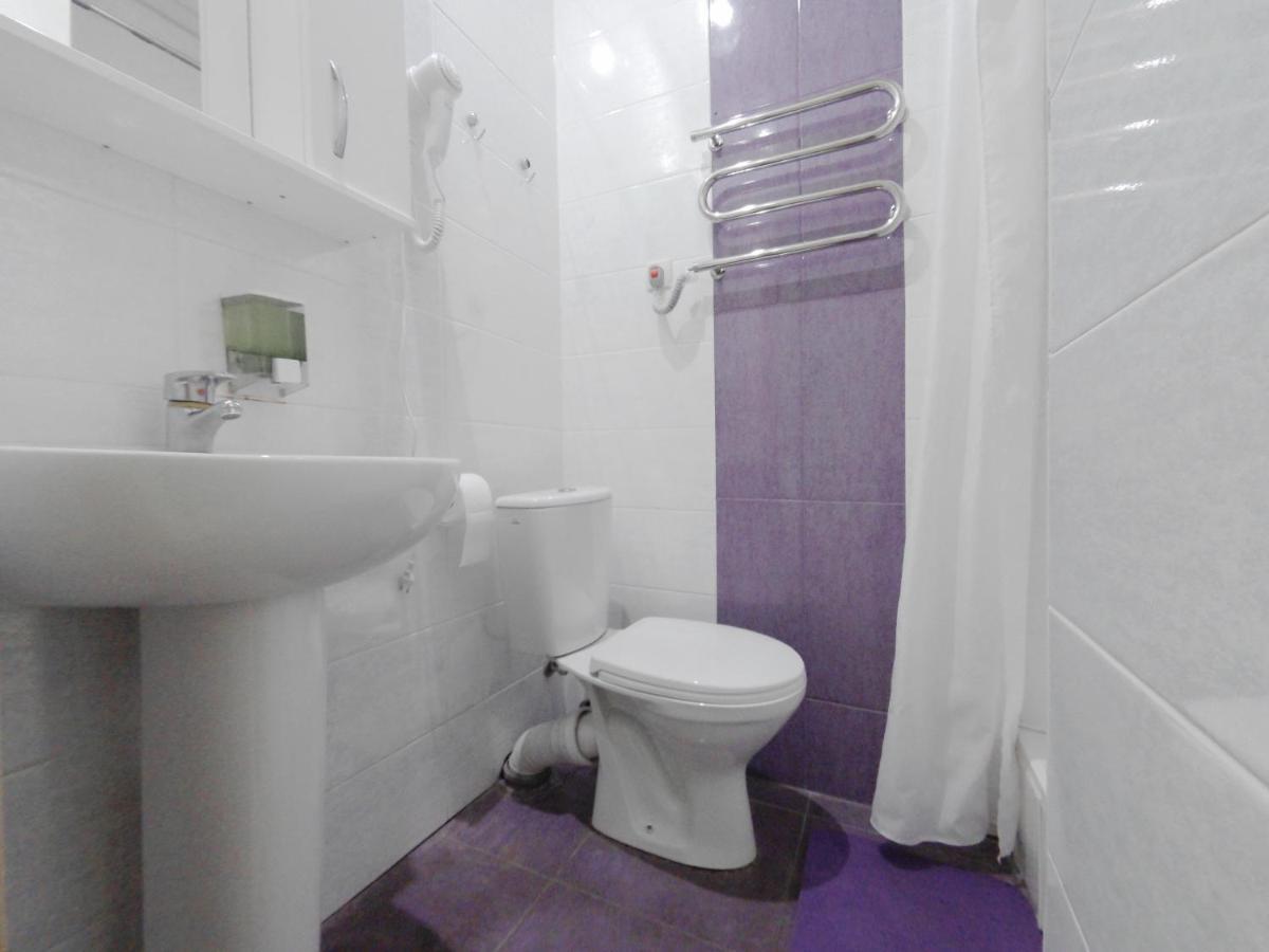 Mini Hotel Non-Stop Kiev Buitenkant foto